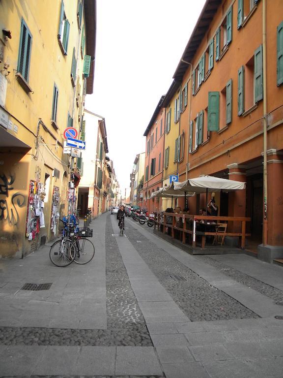 Ampio Open Space In Centro Storico Bologna Phòng bức ảnh