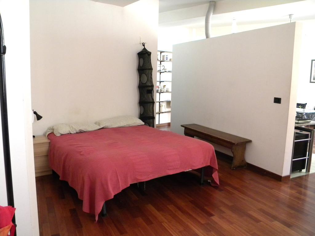 Ampio Open Space In Centro Storico Bologna Phòng bức ảnh